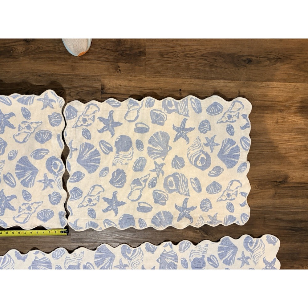 Beach seashell theme quilt  3 piece set 72" x 84" white @ light blue shell print - Picture 6 of 8